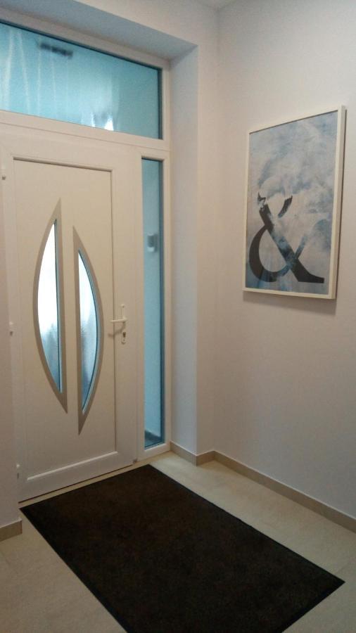 Loli Apartman Miskolc Exterior foto