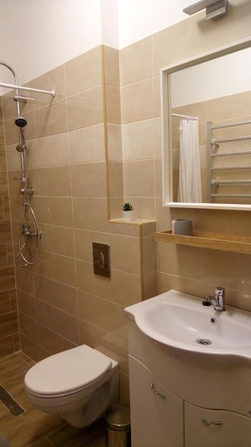 Loli Apartman Miskolc Exterior foto
