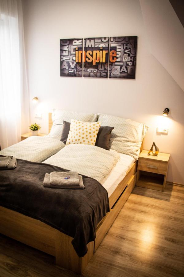 Loli Apartman Miskolc Exterior foto