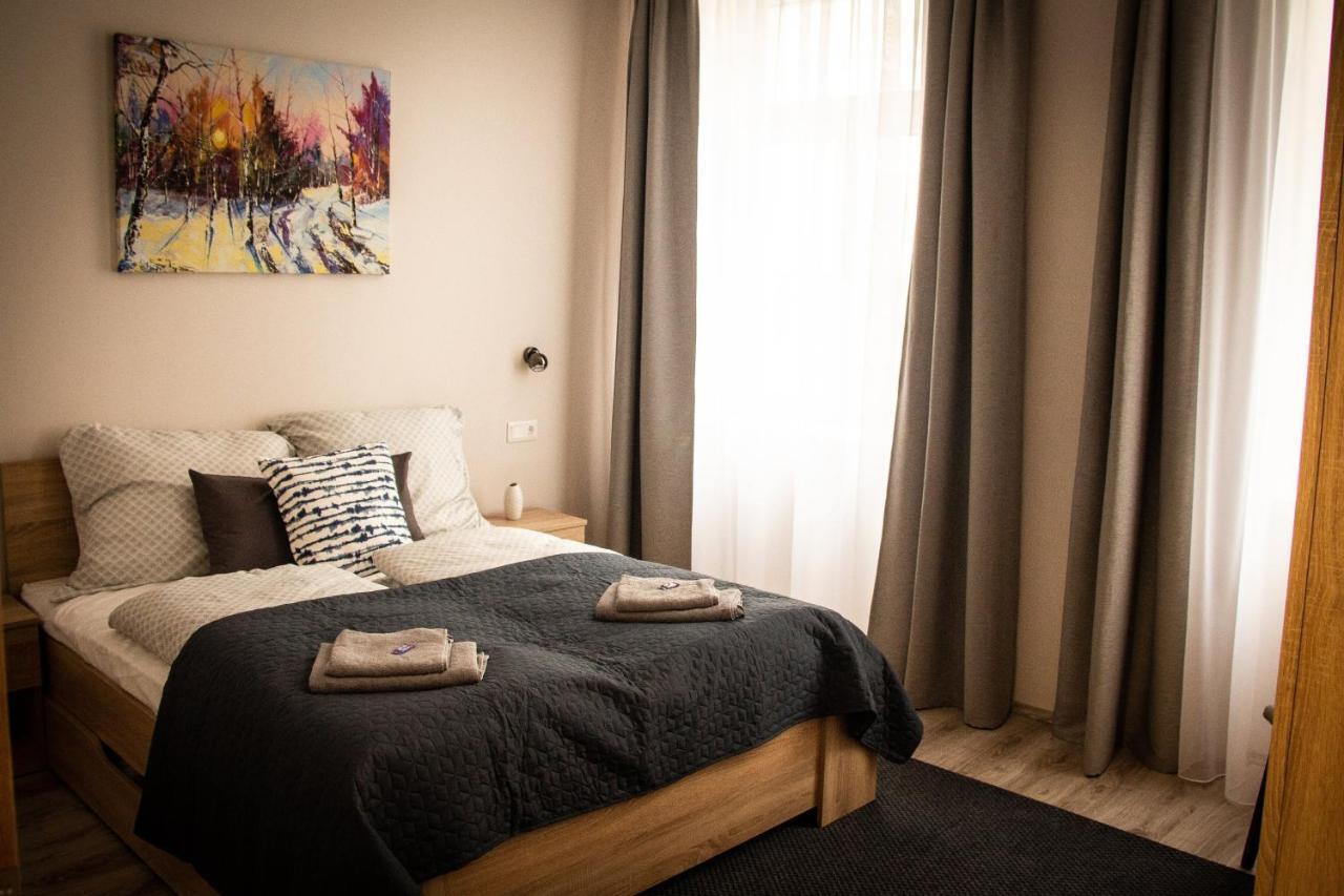 Loli Apartman Miskolc Exterior foto
