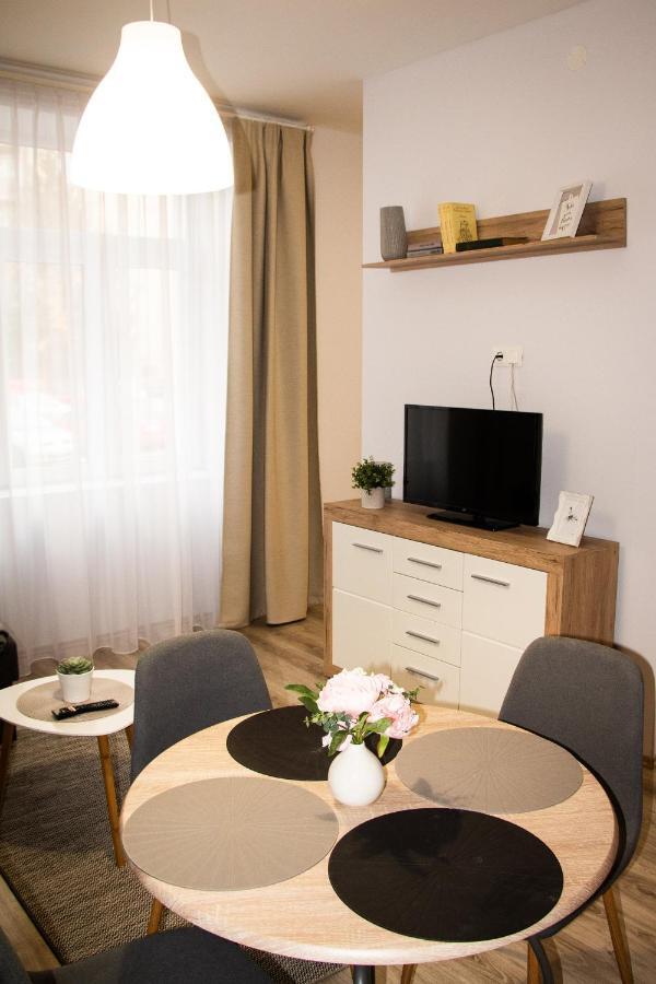 Loli Apartman Miskolc Exterior foto